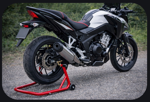 paddock-stand