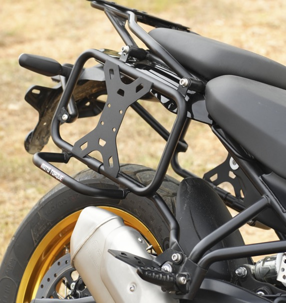 Motorcycle rear rack for top box mounting